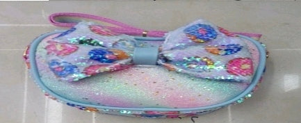 Crossbody Bag – Compact & Stylish Shoulder Bag for Kids (21×6×14 cm, Mixed Colors)
Keep it cute and convenient with our Kids’ Crossbody Bag, designed for little ones who love color, comfort, and style! With a practical size of 21×6×14 cm, this bag is just right for carrying small essentials like snacks, toys, or accessories. It features a comfortable strap and comes in assorted mixed colors, making it both a fun and functional addition to any kid’s outfit.
Perfect for day-outs, birthdays, return gifts, or