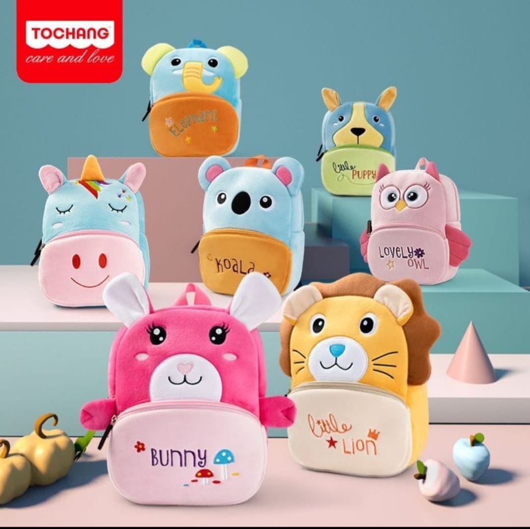 Branded Backpacks – Trendy & Durable Kids’ School Bags (22×7×26 cm, Mixed Designs – XS085)

Upgrade your kids’ style with our Branded Backpacks, featuring popular character designs from cartoons and movies that children love. With a perfect size of 22×7×26 cm, these bags offer enough space for books, lunch, stationery, or toys – making them ideal for school and day trips.

Made from high-quality materials with mixed design options, these backpacks are lightweight, durable, and easy to carry – perfect for gr