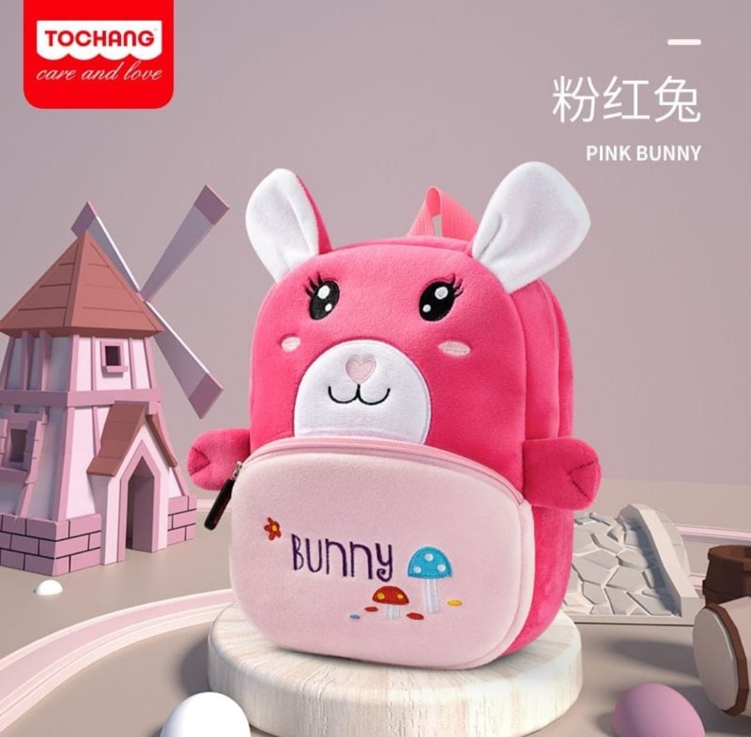 Branded Backpacks – Trendy & Durable Kids’ School Bags (22×7×26 cm, Mixed Designs – XS085)

Upgrade your kids’ style with our Branded Backpacks, featuring popular character designs from cartoons and movies that children love. With a perfect size of 22×7×26 cm, these bags offer enough space for books, lunch, stationery, or toys – making them ideal for school and day trips.

Made from high-quality materials with mixed design options, these backpacks are lightweight, durable, and easy to carry – perfect for gr