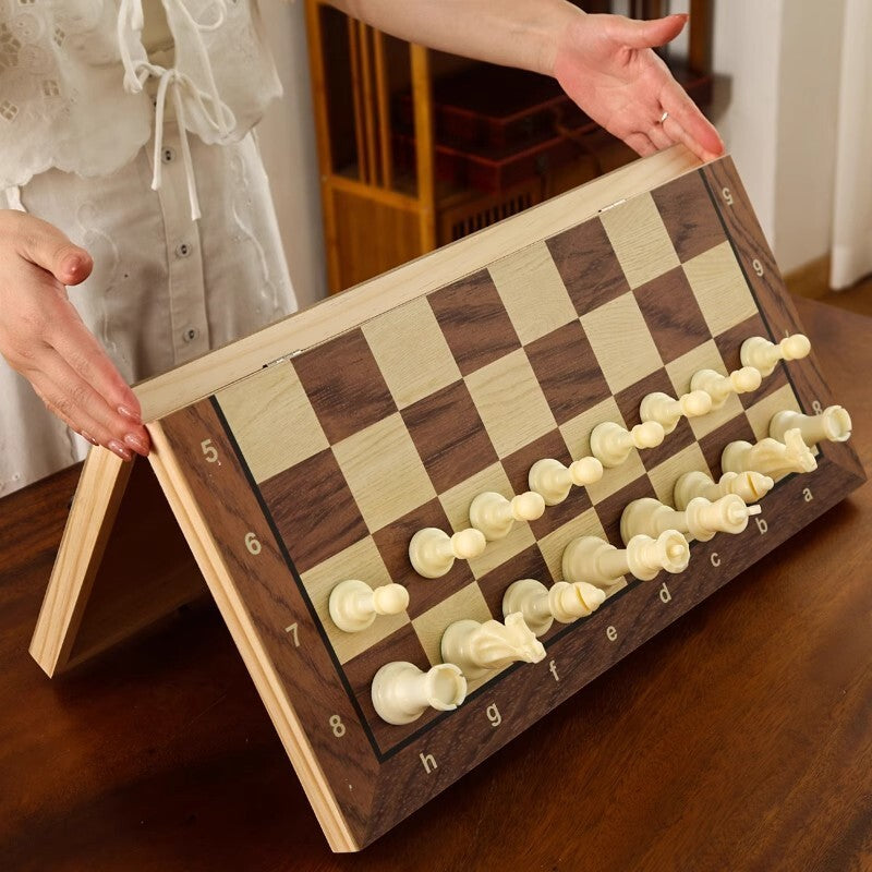 easily stored pieces for chess 