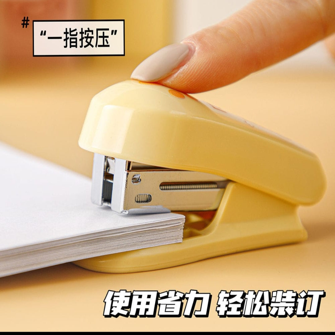 Stapler with Pins Blister Pack- Mixed Color