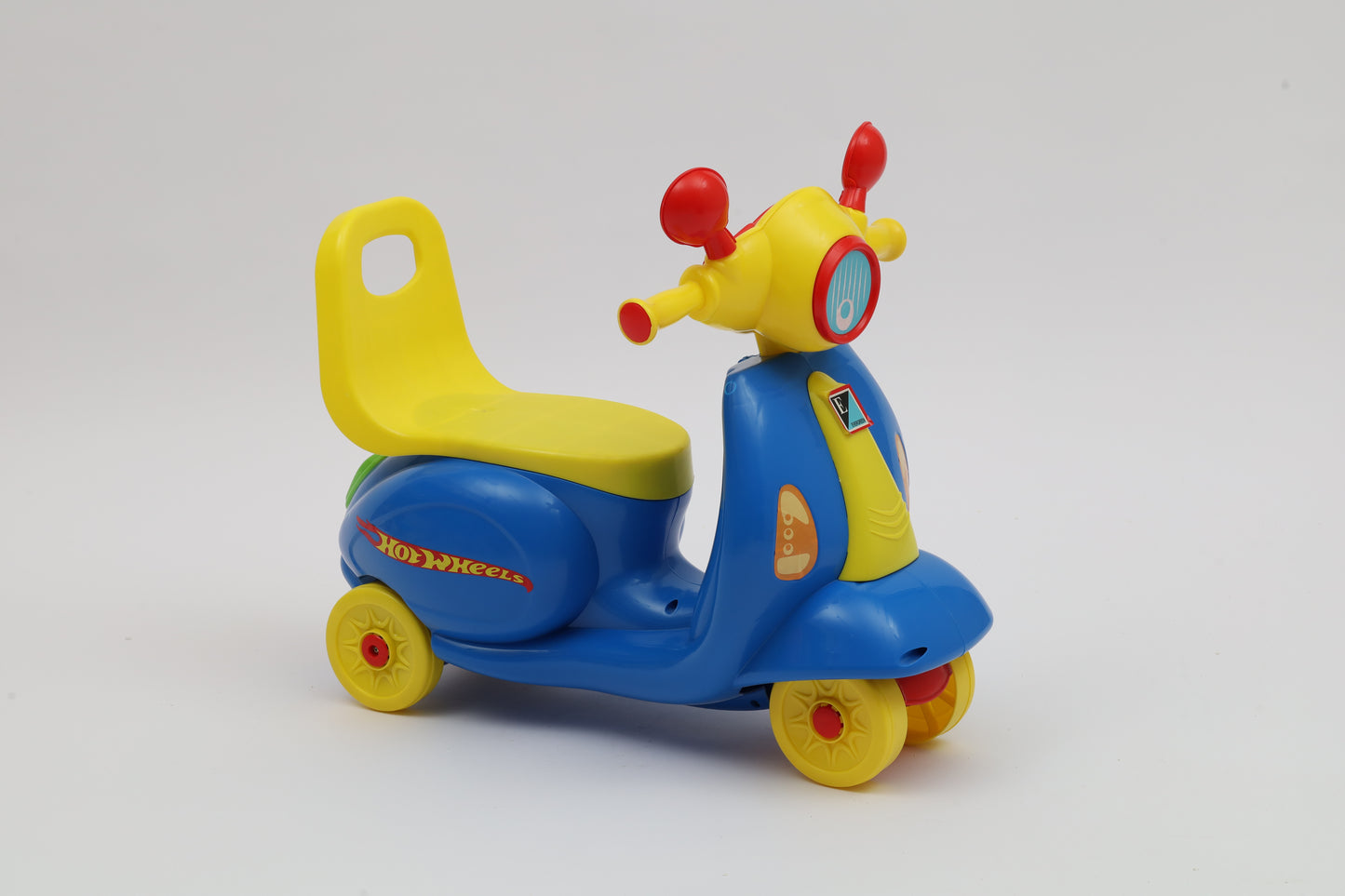 Evergreen Vespa Hotwheels Bike
